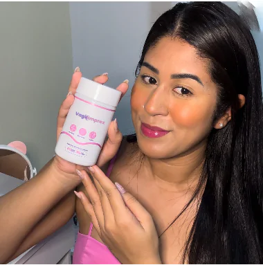 Customer Ashley C., 35